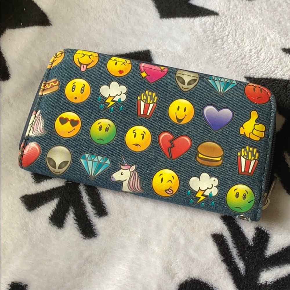 😊Emoji Wallet😊